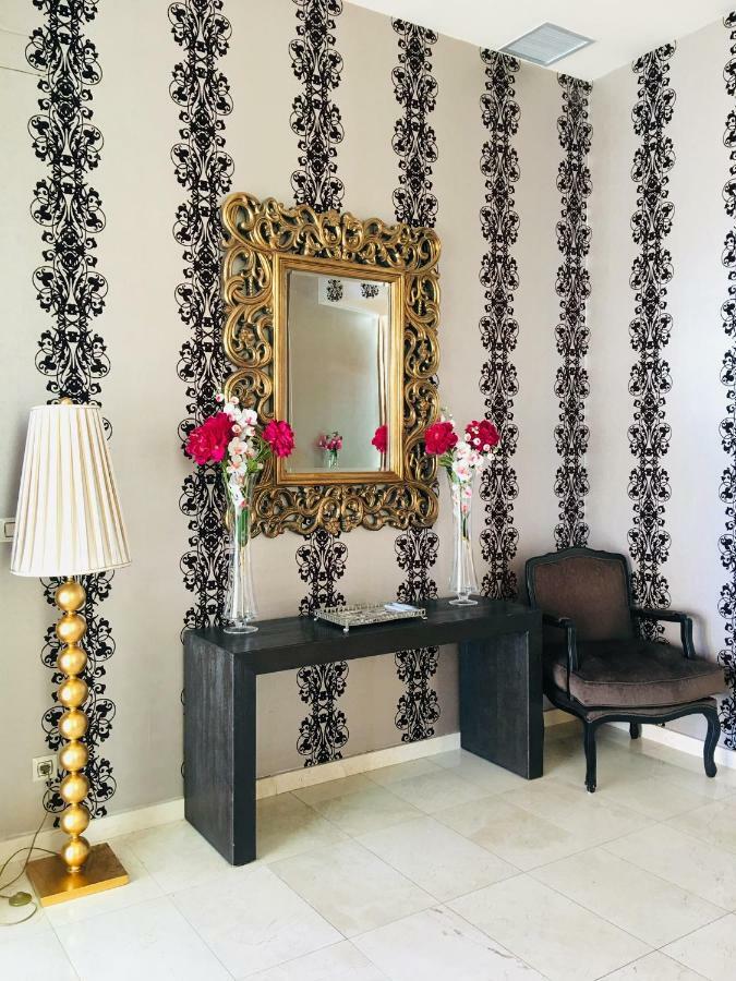 Hotel Av Apartamentos ロビオス エクステリア 写真