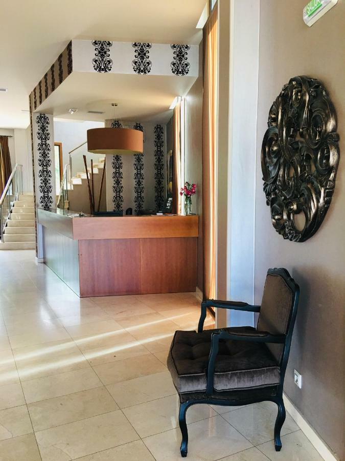 Hotel Av Apartamentos ロビオス エクステリア 写真