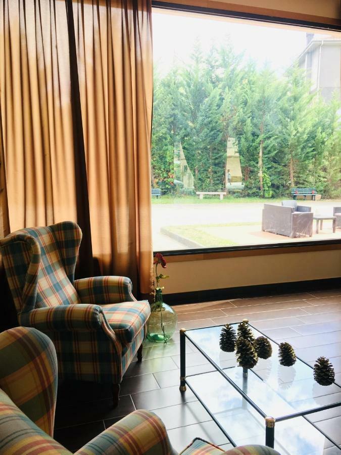 Hotel Av Apartamentos ロビオス エクステリア 写真